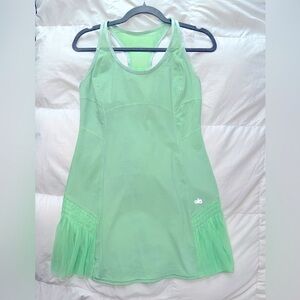 EUC Alo Yoga Tennis Dress- Size L (light lime)🍋‍🟩